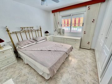 49088spaciousdetachedvillawithprivatepoolcent
