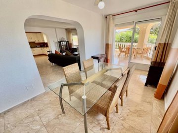 49088spaciousdetachedvillawithprivatepoolcent