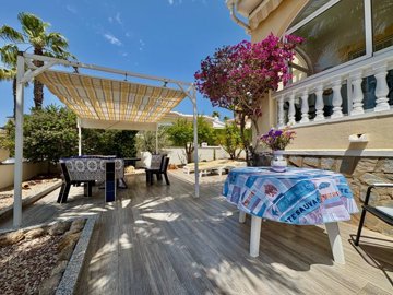 49085bungalowstylesemidetachedvillainconjunto