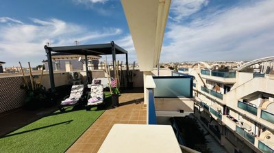49097penthouseapartmentwithprivatesolarium290