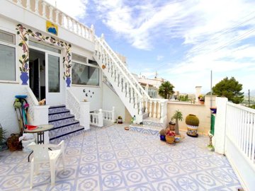 49096twobedroombungalowwithonebedapartmentinc