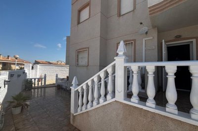 49100charming2bed1bathgroundfloorinciudadques