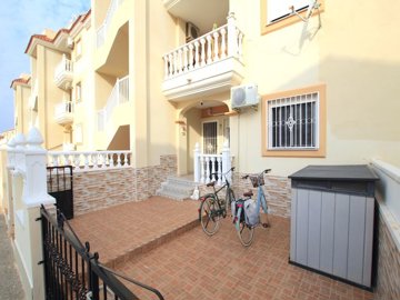 49112wonderful2bedgroundfloorapartmentwithgre