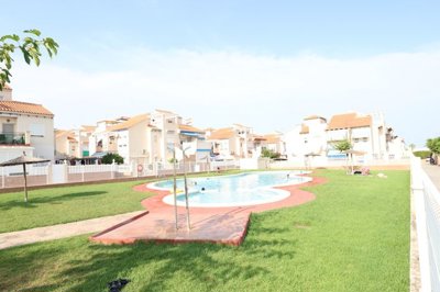 49114topfloorapartmentwithaprivatesolarium220