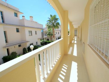 49125amazingtopfloorapartmentprivatesolariump