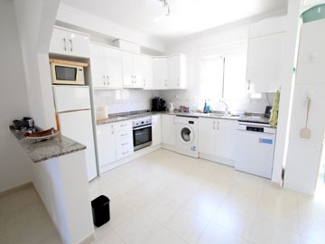 49125amazingtopfloorapartmentprivatesolariump