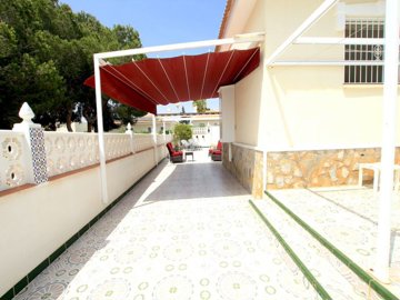 49123fabulous2bedroomdetachedvillawithpoolvie