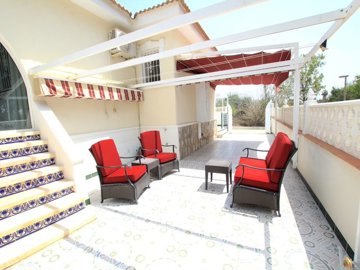 49123fabulous2bedroomdetachedvillawithpoolvie