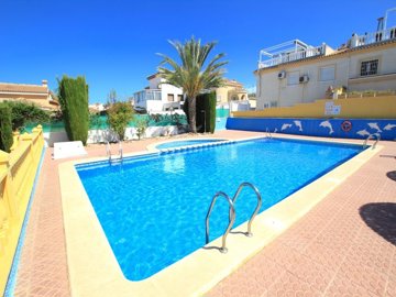 49131charming2bedroombungalowwithpoolandmount