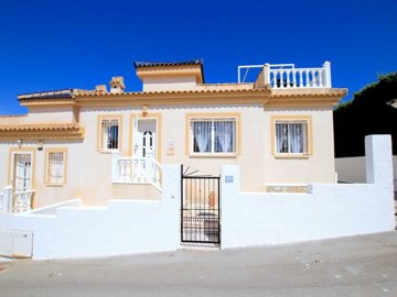 49131charming2bedroombungalowwithpoolandmount