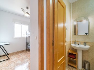 491372bedroompenthousewithaprivatesolarium090