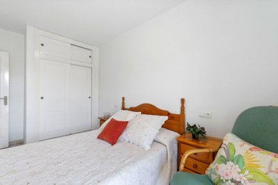 49135amazing2bedroomcoastalapartmentwithseavi