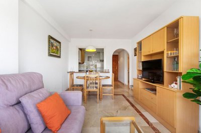 49135amazing2bedroomcoastalapartmentwithseavi
