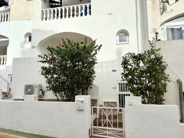 49134modernisedonebedroomgardenapartment09092