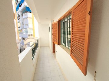 49140stylishonebedroomapartmentwithseaviews11