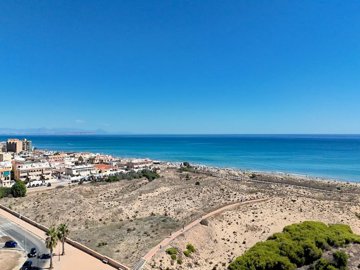 49140stylishonebedroomapartmentwithseaviews11
