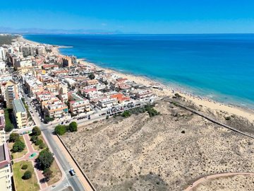 49140stylishonebedroomapartmentwithseaviews11