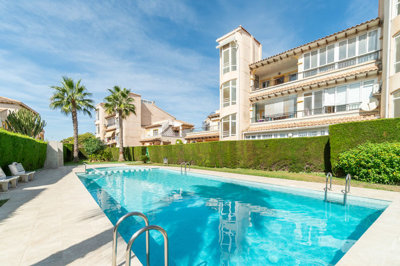 49138wonderful2bedroomapartmentwithaprivateso