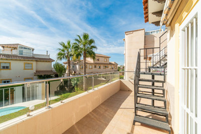 49138wonderful2bedroomapartmentwithaprivateso