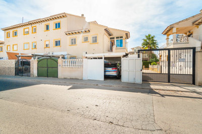 49138wonderful2bedroomapartmentwithaprivateso