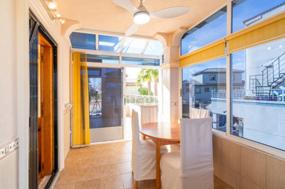 49138wonderful2bedroomapartmentwithaprivateso