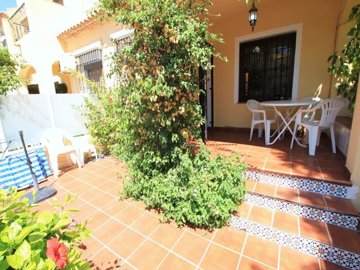 49141charming2bedroomtownhouseintheheartoflaz