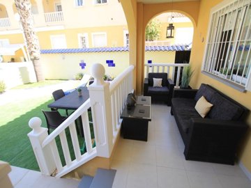 49147beautifullypresented23bedsemidetachedpro