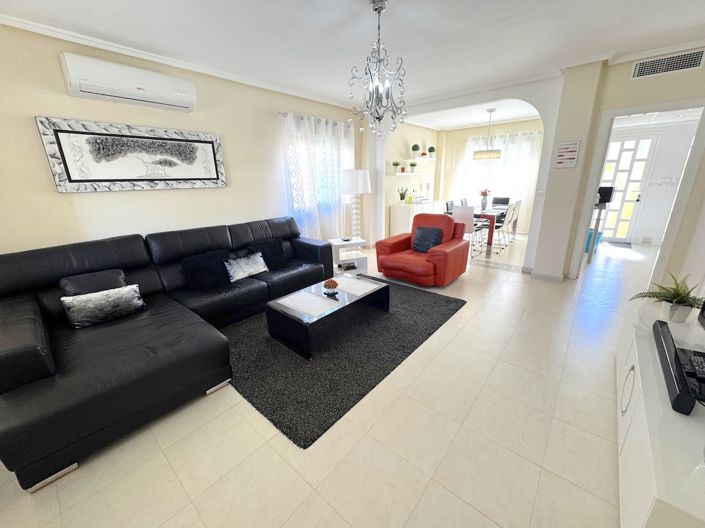 Image No.11-2 Bed Townhouse for sale