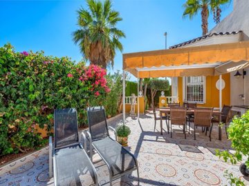 49148charmingsemidetachedpropertyinasoughtaft