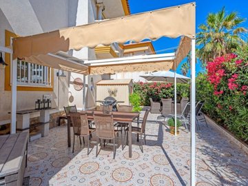 49148charmingsemidetachedpropertyinasoughtaft