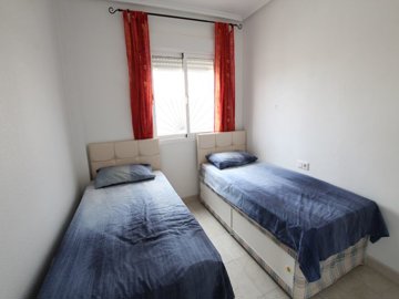49154spacious3bedroomsouthfacingsemiwithpoolv