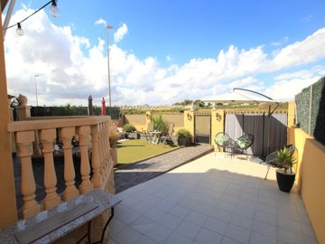 49152stylishthreebedroomdetachedvillawithspac