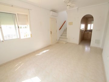 49158spacious3bedroomvillaona213sqmcornerplot