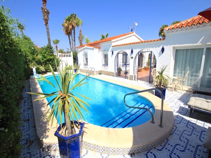 Image No.4-5 Bed Villa for sale