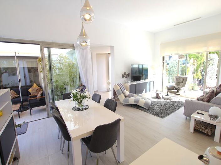 Image No.26-3 Bed Villa for sale