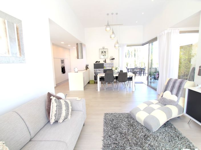 Image No.28-3 Bed Villa for sale