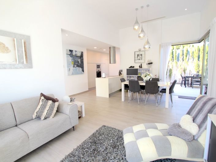 Image No.29-3 Bed Villa for sale