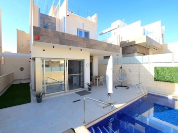 49161superior3bed3bathdetachedvillawithsaltla