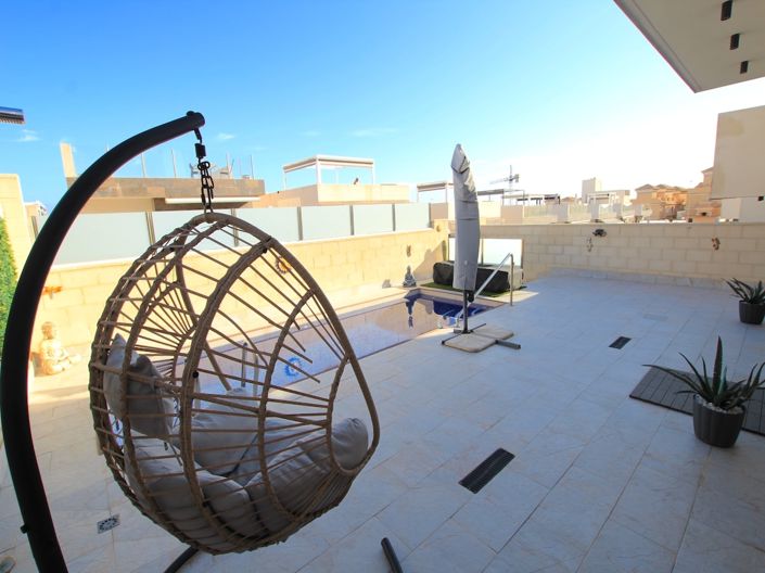 Image No.10-3 Bed Villa for sale