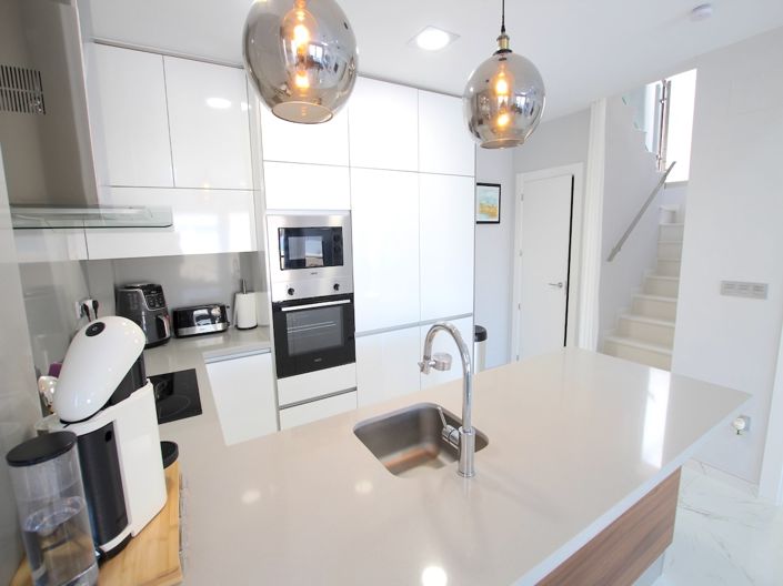 Image No.18-3 Bed Villa for sale