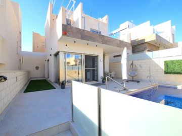 49161superior3bed3bathdetachedvillawithsaltla