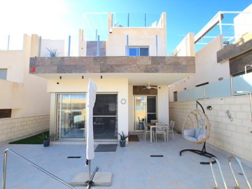 49161superior3bed3bathdetachedvillawithsaltla