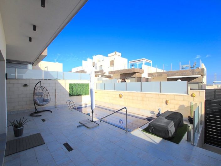 Image No.9-3 Bed Villa for sale