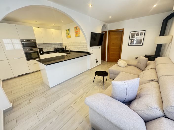 Image No.19-2 Bed Villa for sale