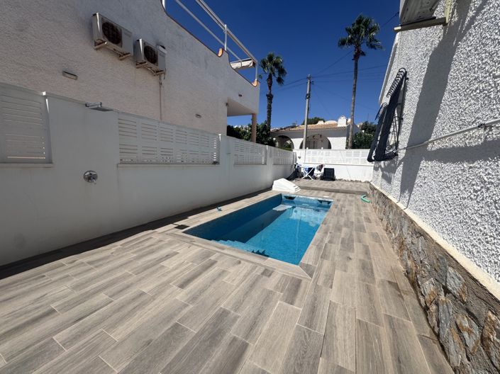 Image No.3-2 Bed Villa for sale