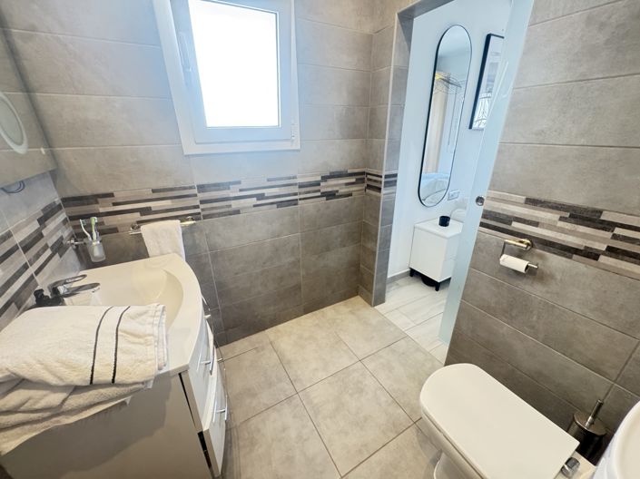 Image No.8-2 Bed Villa for sale