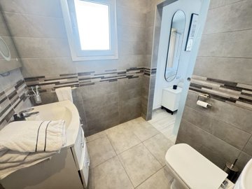 49167villawithpoolinbluelagoon111025092101img