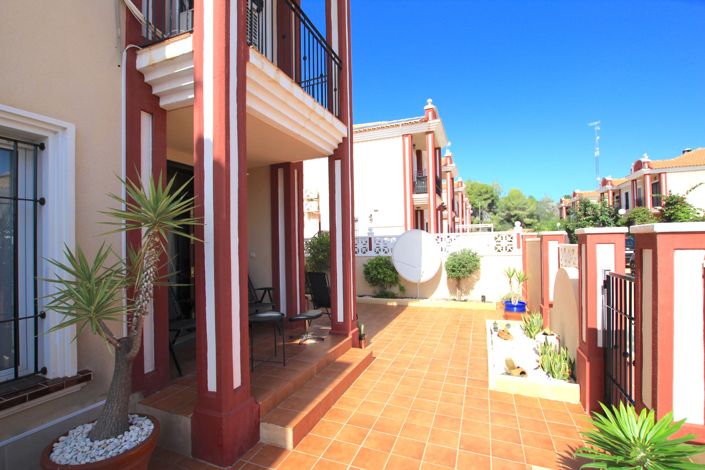 Image No.2-3 Bed Villa for sale