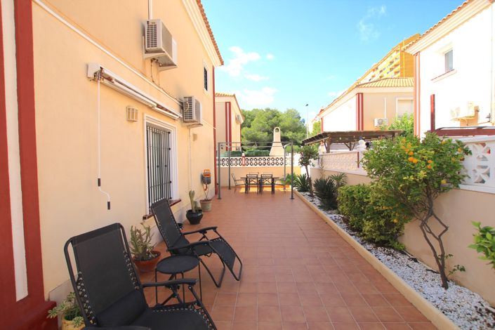 Image No.3-3 Bed Villa for sale