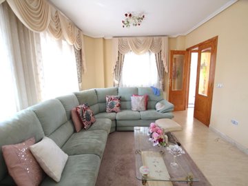 49172spaciouscornertownhouseinlospalaciosform